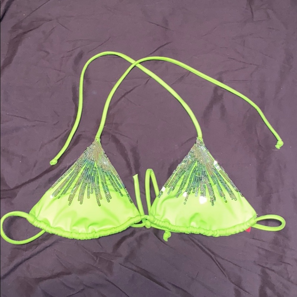 Bikini top